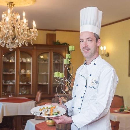 Hostellerie Val Fleuri Mersch Bagian luar foto