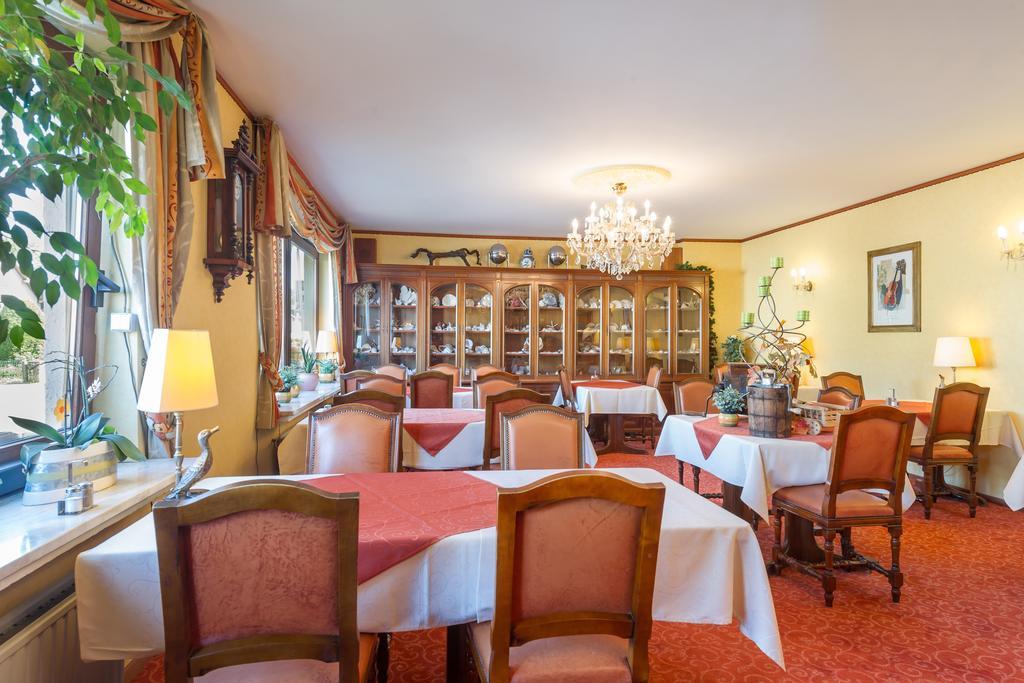 Hostellerie Val Fleuri Mersch Bagian luar foto