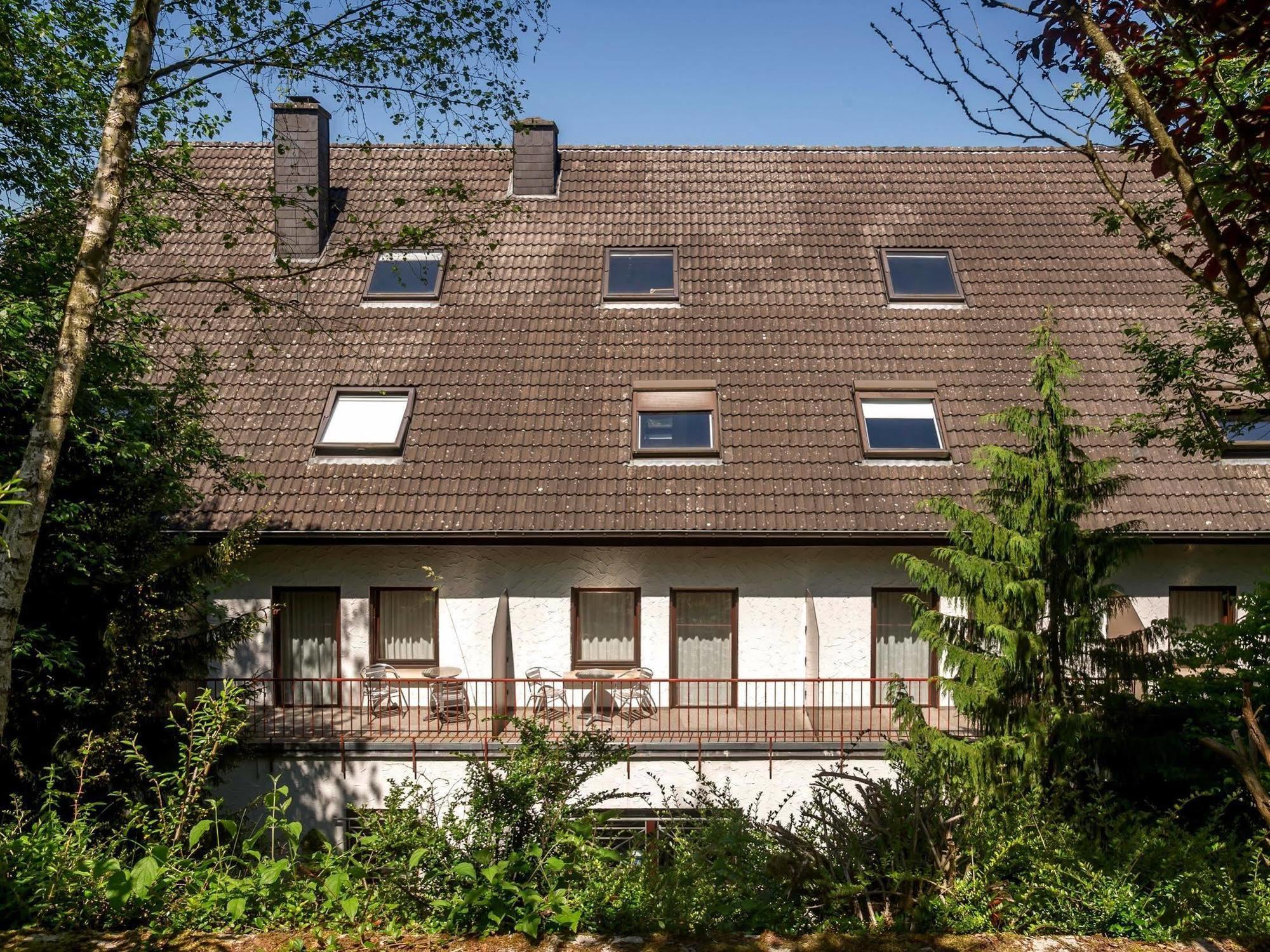 Hostellerie Val Fleuri Mersch Bagian luar foto