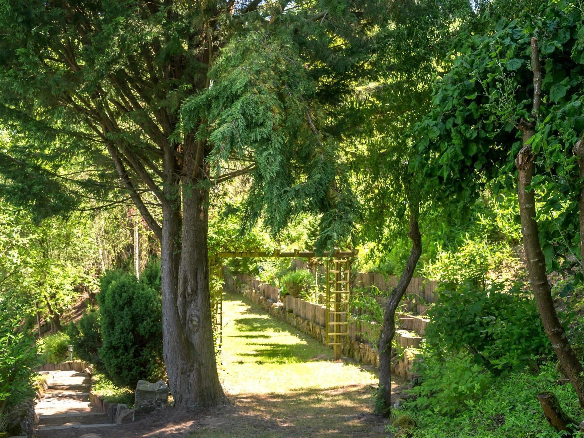 Hostellerie Val Fleuri Mersch Bagian luar foto