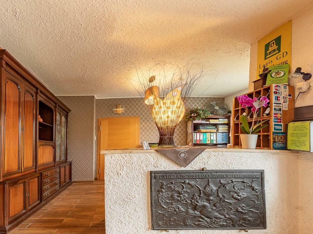 Hostellerie Val Fleuri Mersch Bagian luar foto