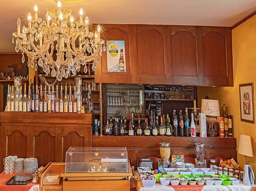Hostellerie Val Fleuri Mersch Bagian luar foto